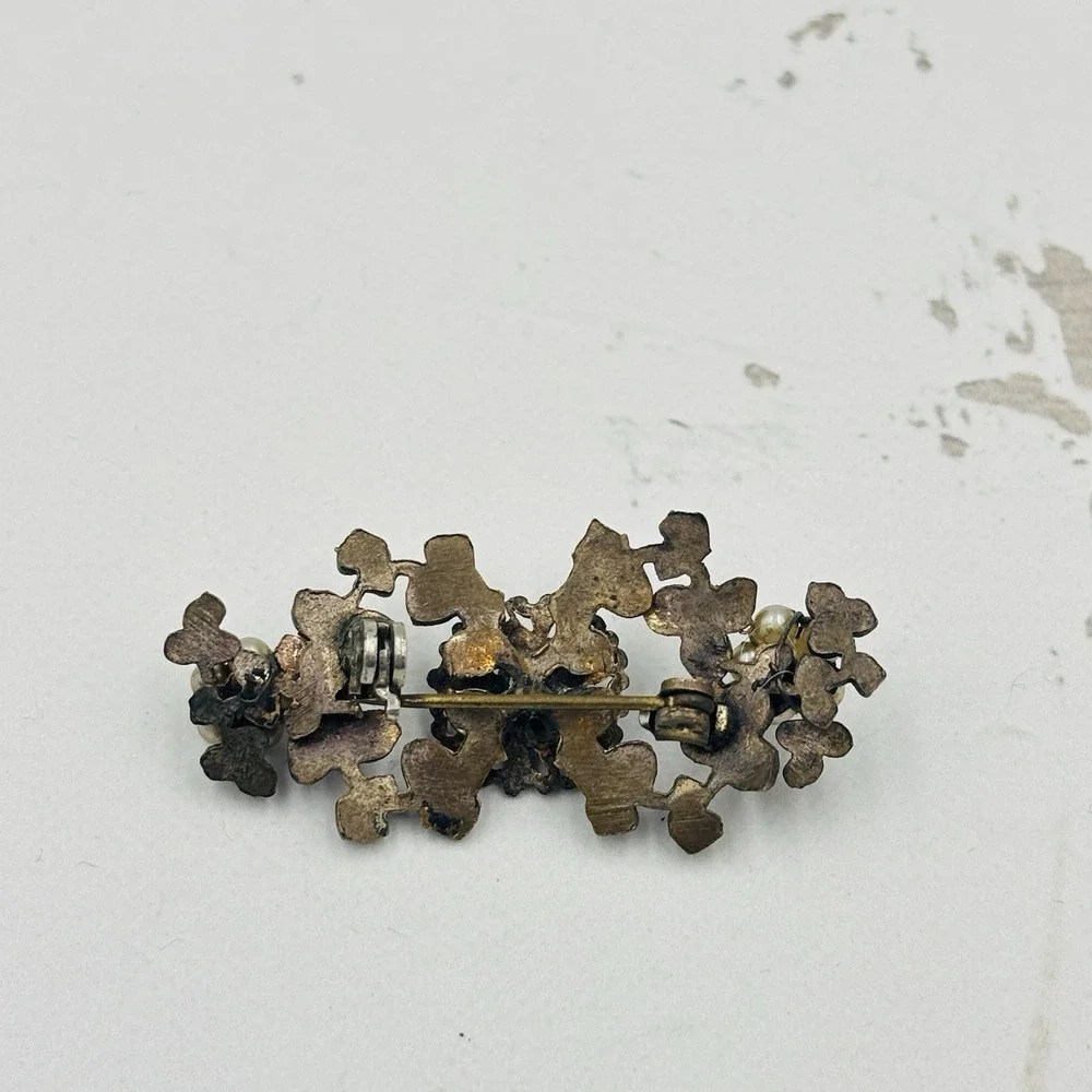 Vintage Mid Century Brass Filigree Brooch Hand Wired Pearls‎ and Pink Rhinestone